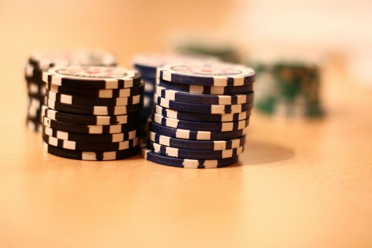 Win Casino Ozone concierge preparing an event
