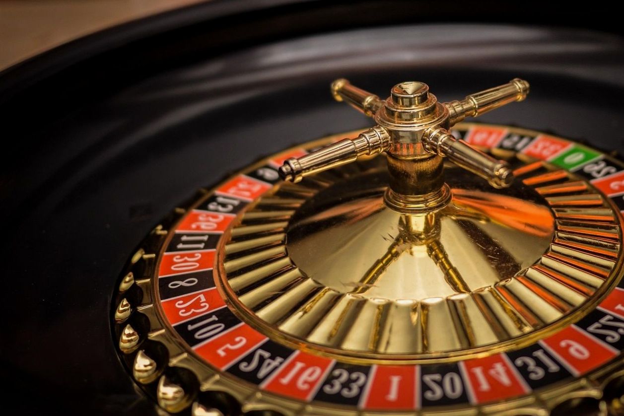 Casino themed lighting detail